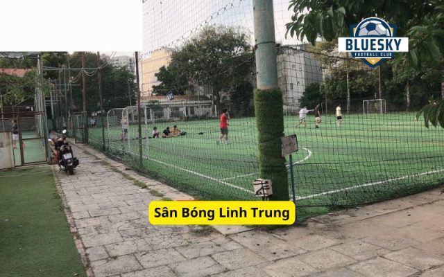 Sân Bóng Linh Trung
